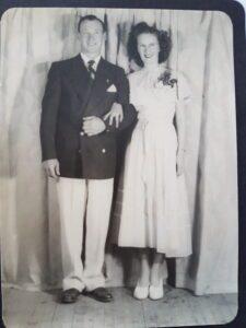 Parent's wedding day